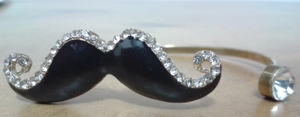 Bracelete moustache